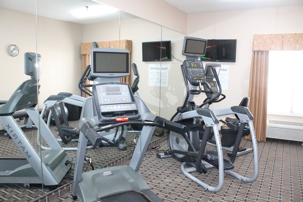 Holiday Inn Express & Suites Kansas City-Liberty (Hwy 152), an IHG Hotel 49/74