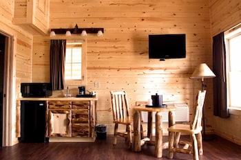 Cabins of Mackinaw 39/53