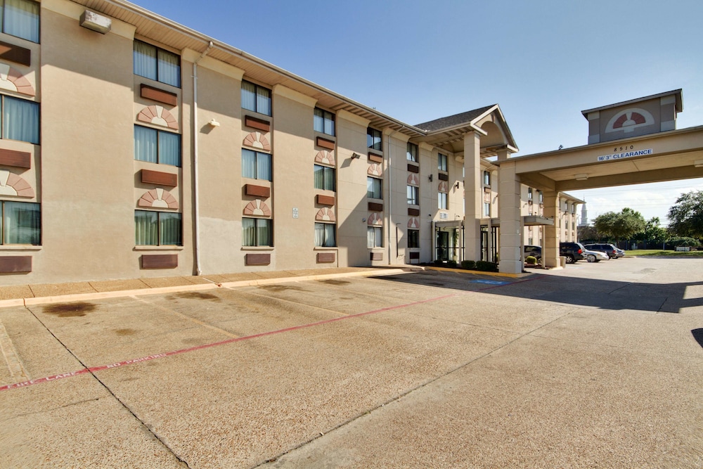 Motel6 Dallas, TX - Fair Park 44/54