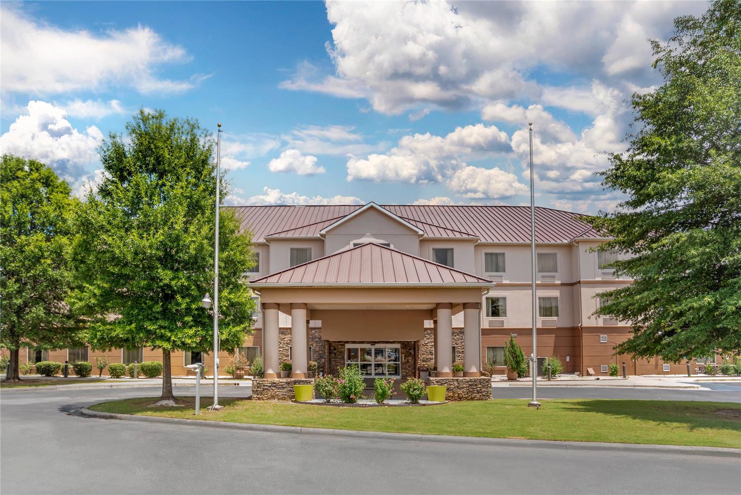 Comfort Suites Montgomery East Monticello Dr 7/47