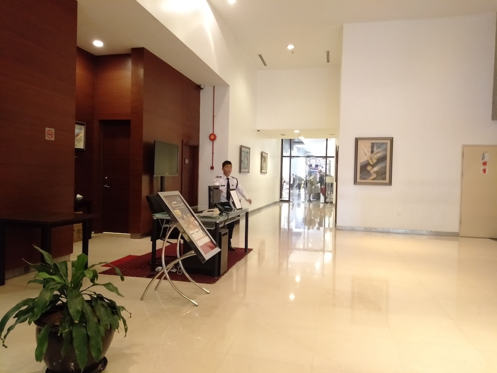 Grand Service Apartment @ Times Square 14/51