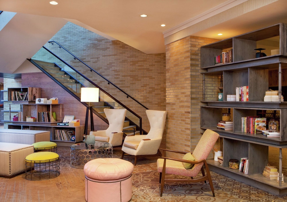 DoubleTree by Hilton Hotel Nashville Downtown 62/79