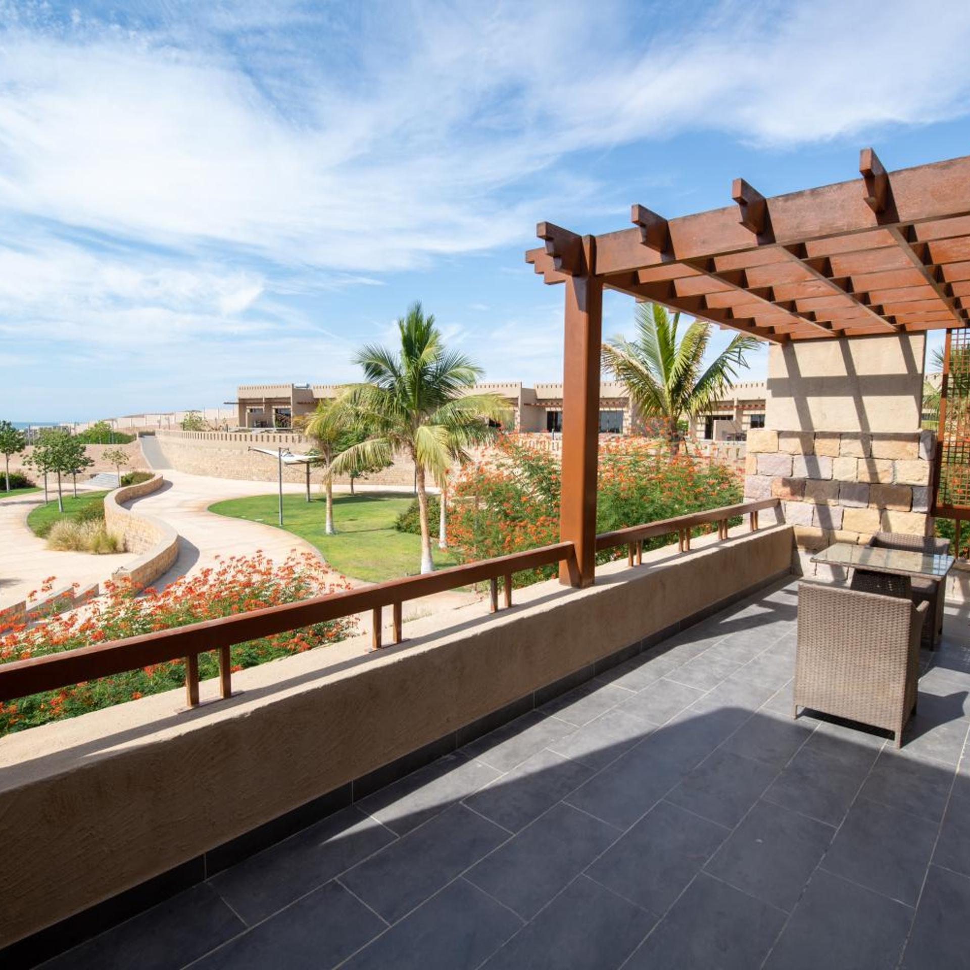 Royal L'azure Resort 24/55