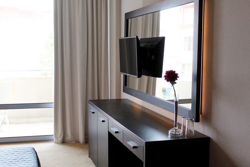 MPM Hotel Zornitza Sands 19/20