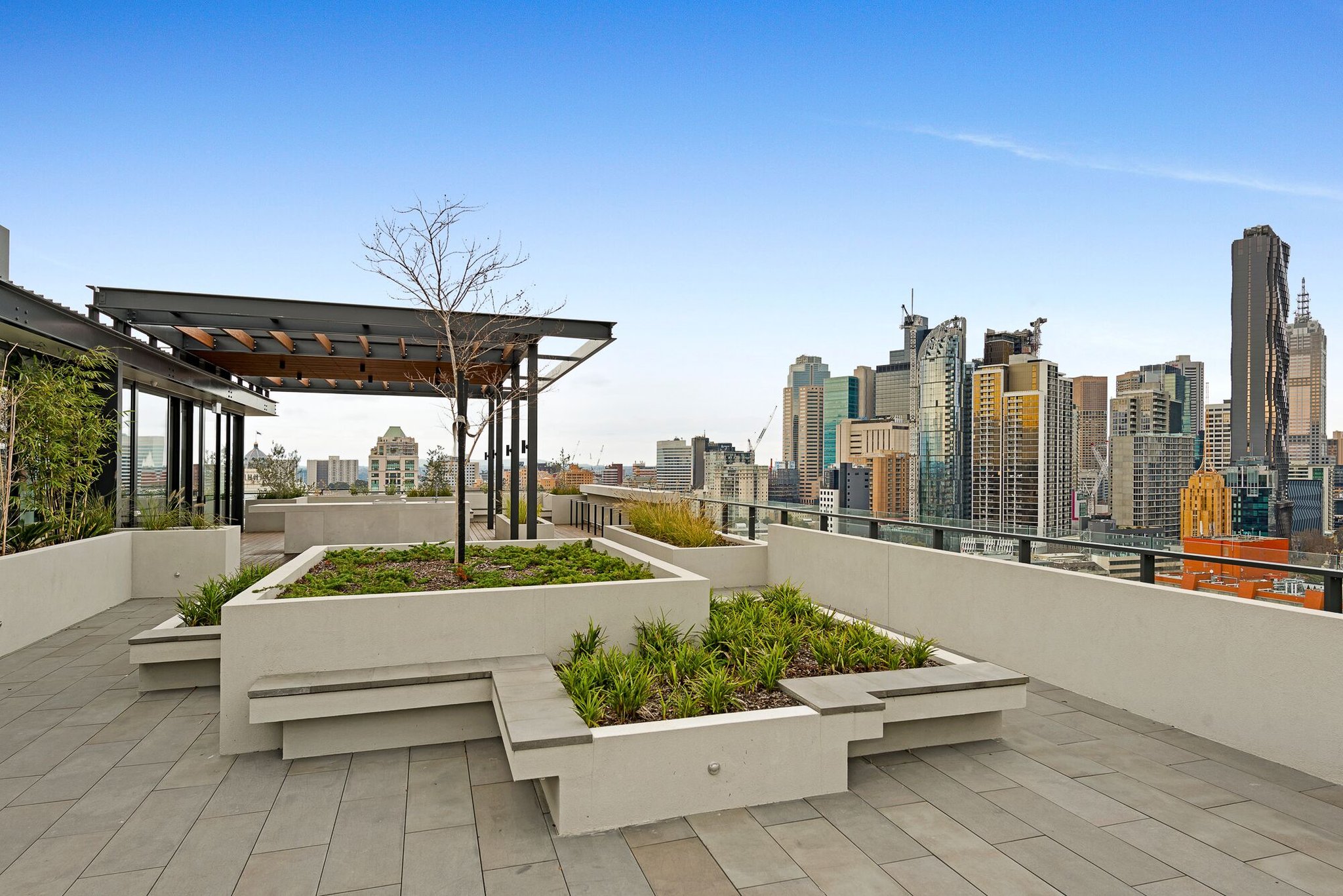 The Eminence Apartments by CLLIX 13/14