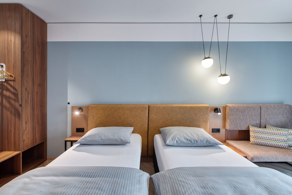 Stadthotel Neumarkt Mitte 7/28