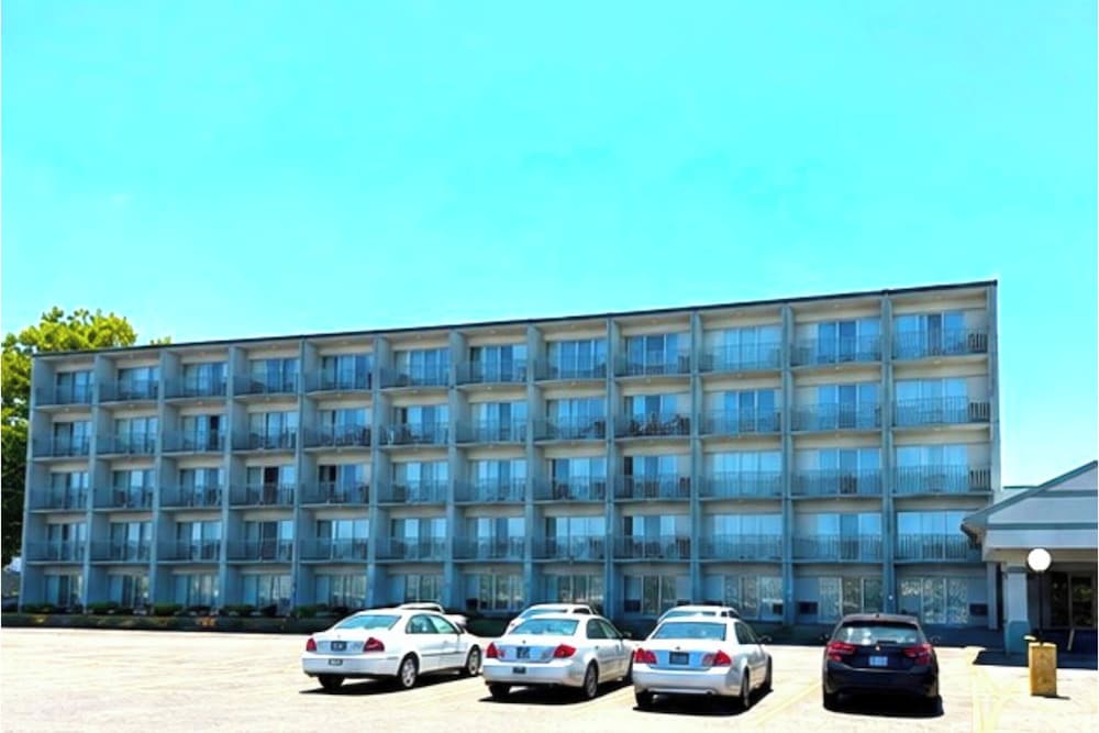 Twin City Inn & Suites Benton Harbor - St. Joseph 5/47