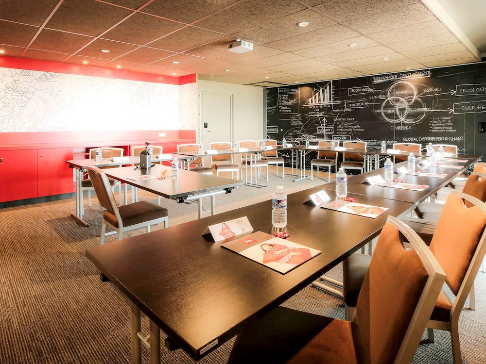 Ibis Niort Est Mendes France 40/47