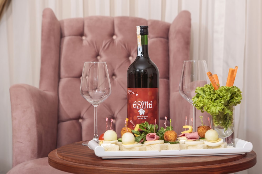 J Adore Deluxe Hotel Spa 23/50