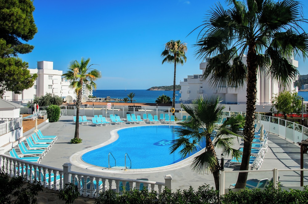 Vibra Riviera Apartments 36/45