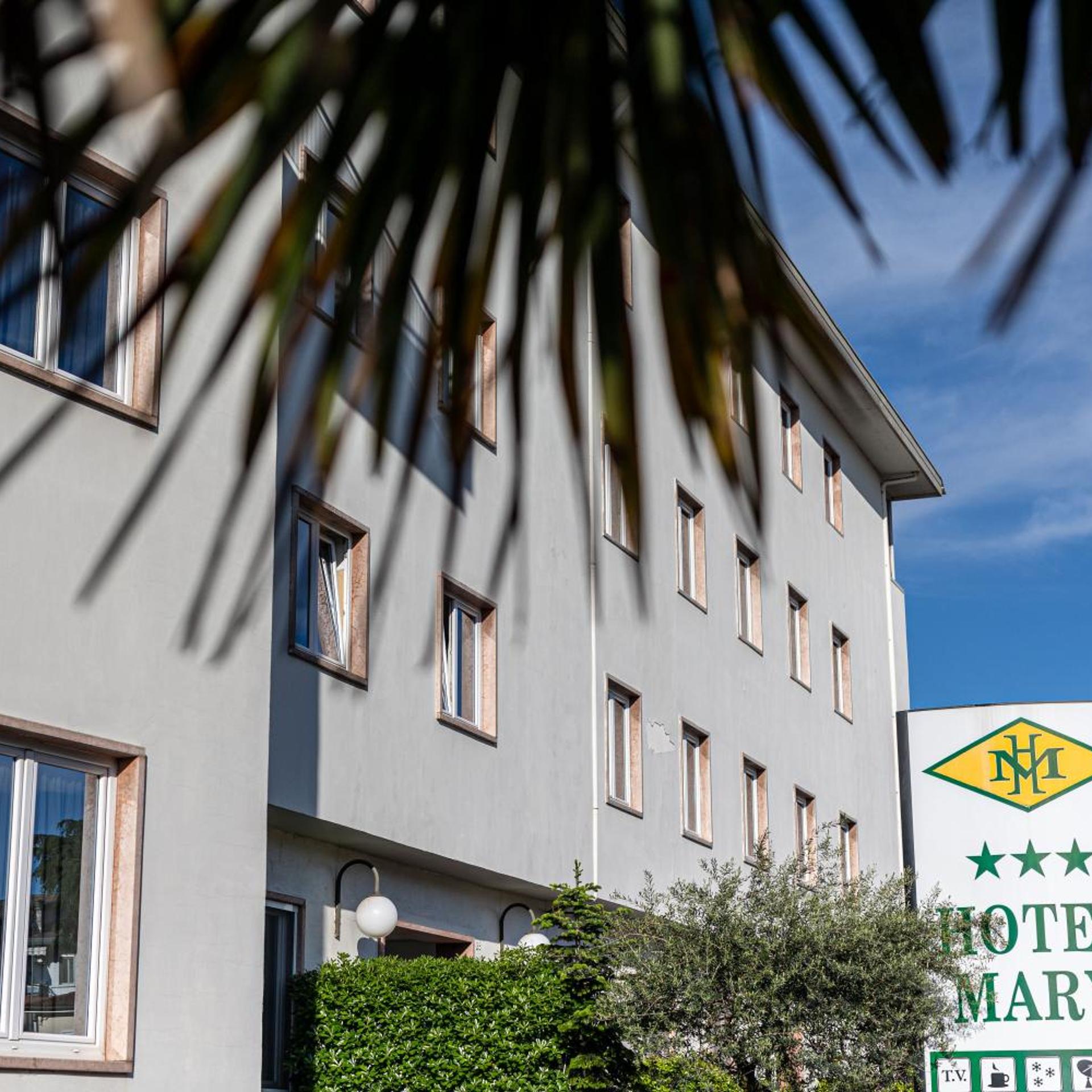 Hotel Mary 1/50