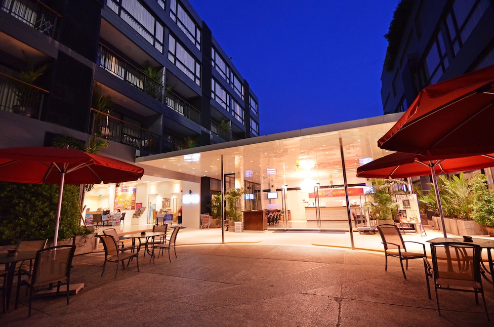 The Lantern Resorts Patong Phuket 4/71