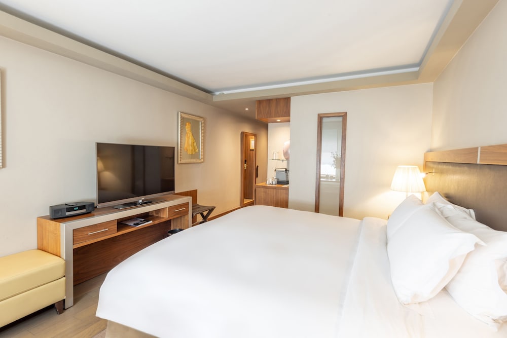 SUPERIOR, DOUBLE BED