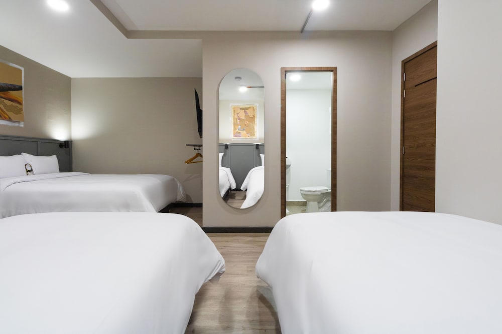 Bon 17 Hotel 14/27