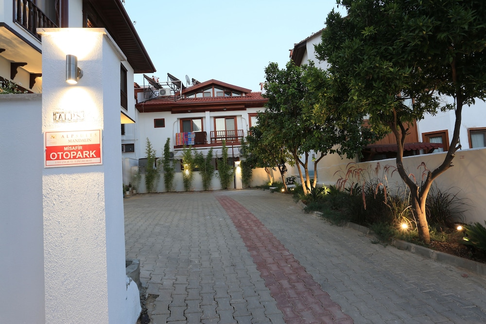 Alp Suites Mandalin 31/37