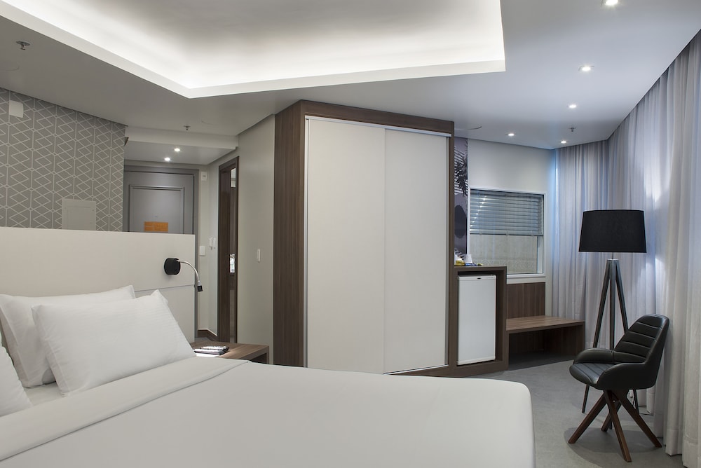 Premium, King Bed, Master Porto Alegre (ex. Holiday Inn Porto Alegre) 4/5