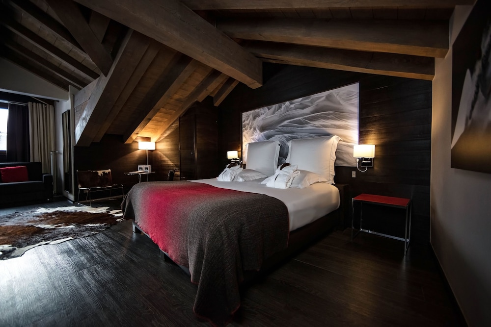 Avenue Lodge Hotel 13/50