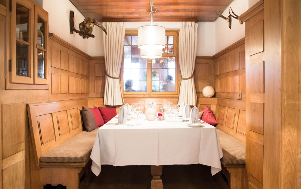 Hotel Restaurant Vinothek Lamm 46/69