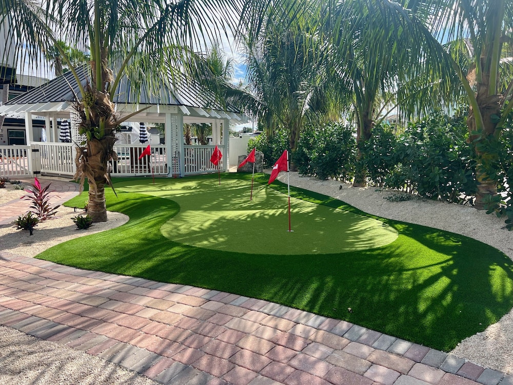 Tropic Isle Beach Resort 60/68