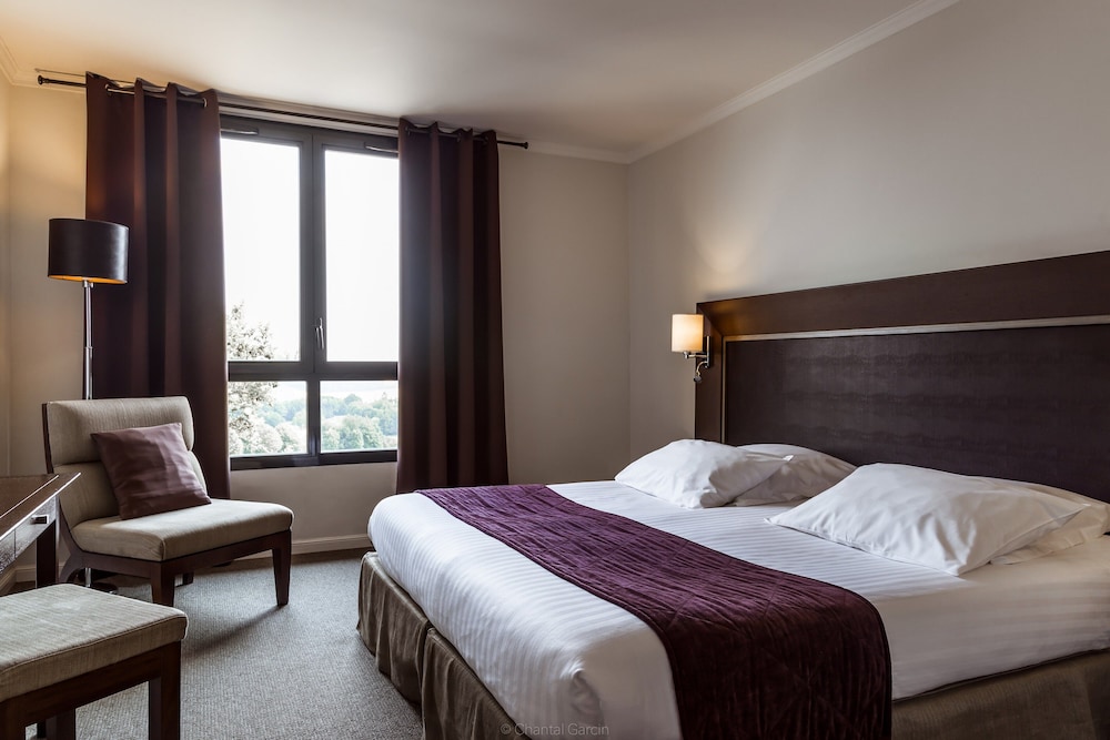 Hotel du Golf 4/34