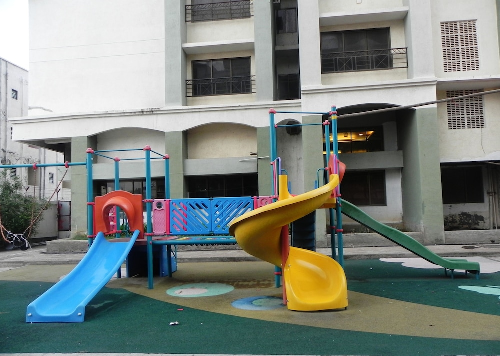 Hotel Reeva Regency 24/29