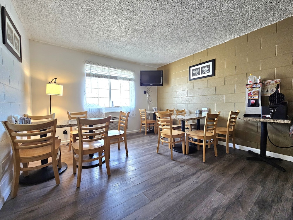 1st Choice Inn Rawlins 47/60