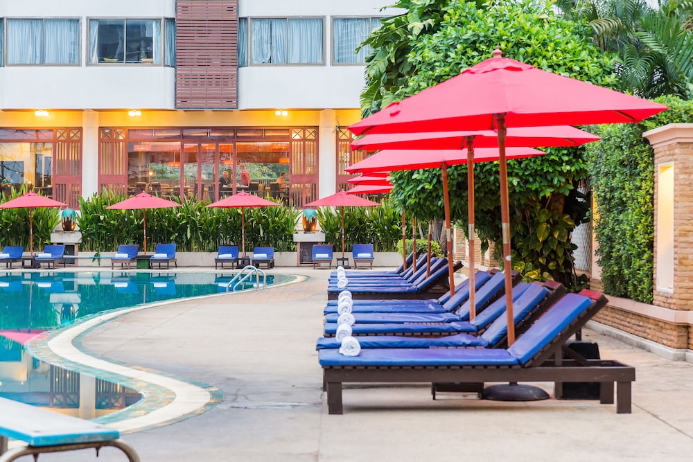 Mountain Beach Hotel 42/73