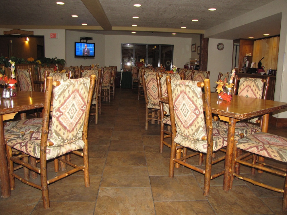 Bitterroot River Inn & Conference Center 44/56