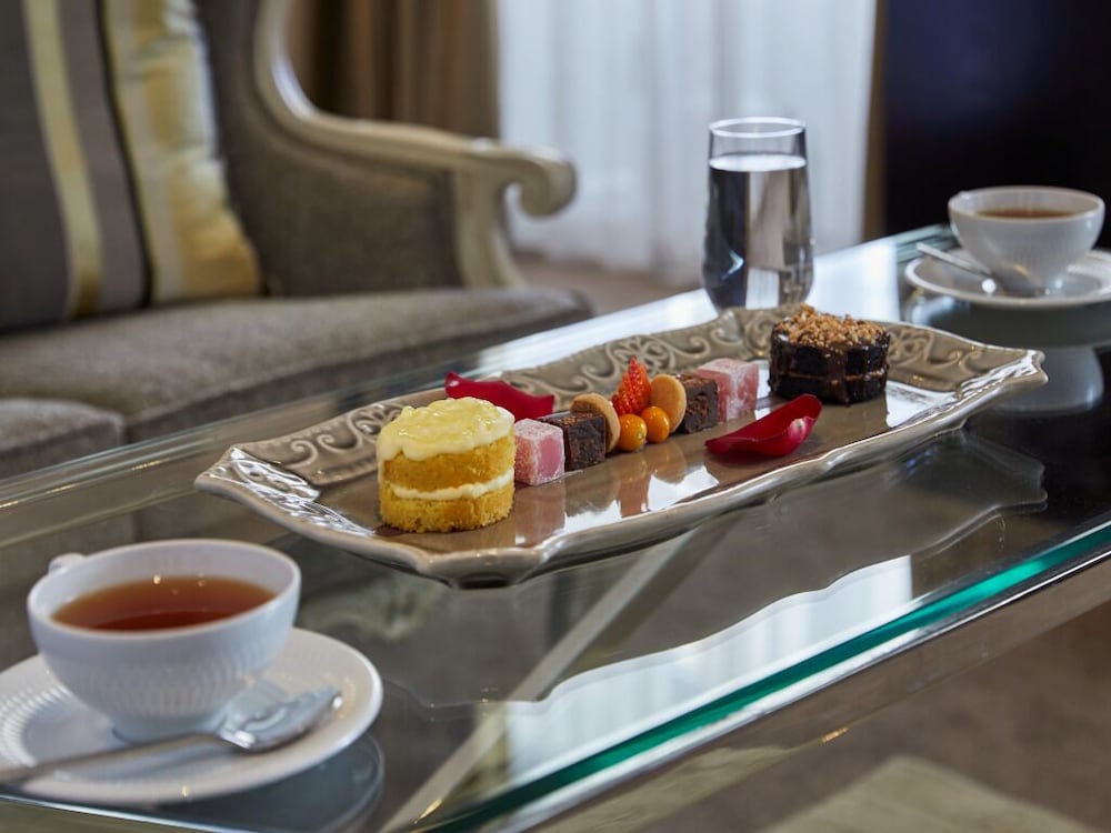 Dock House Boutique Hotel 37/49