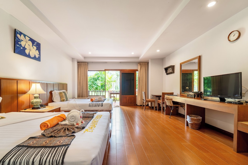 Sailom Resort Bangsaphan 8/55