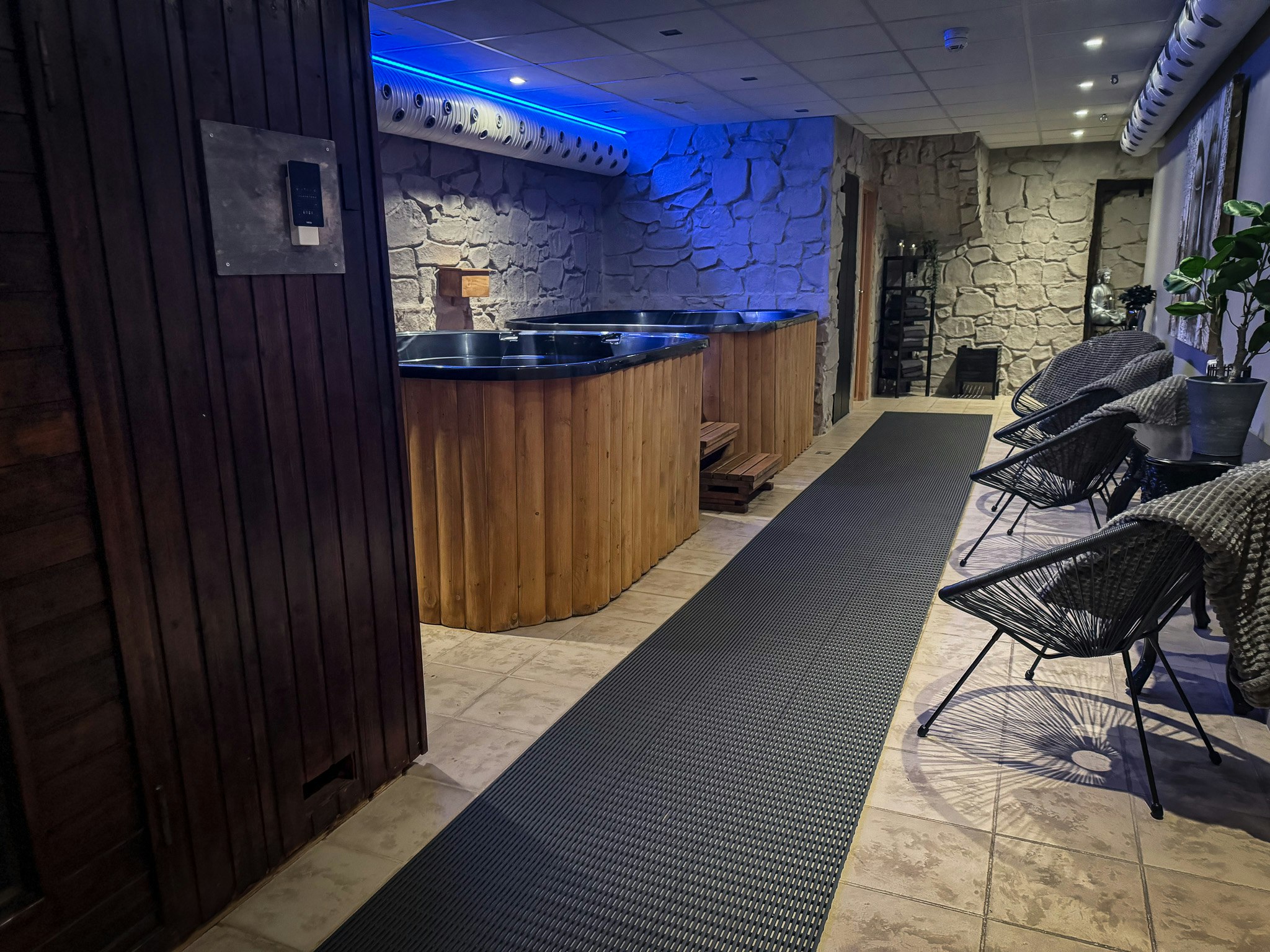 Hotel Vestmannaeyjar 5/65