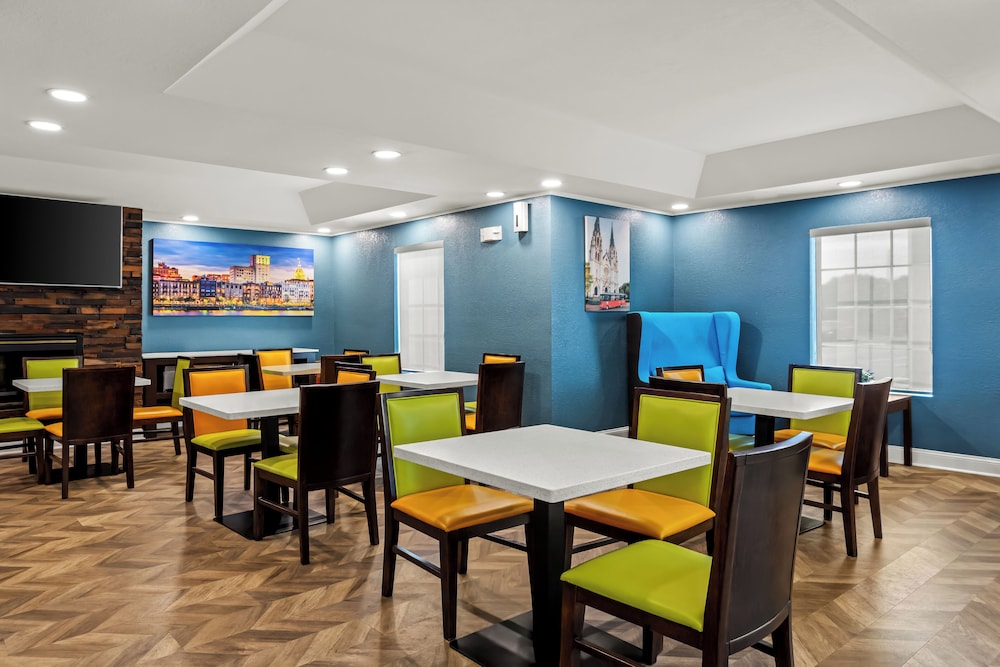 Quality Inn Pooler - Savannah I-95 32/50