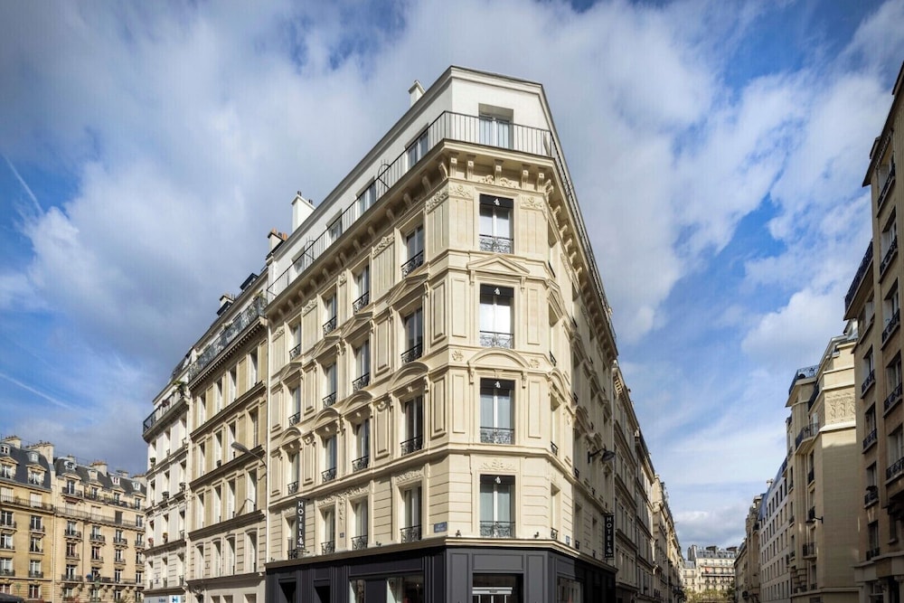 Le 46 Hotel 9/70
