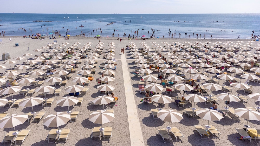 Club del Sole Adriano Family Collection 44/47