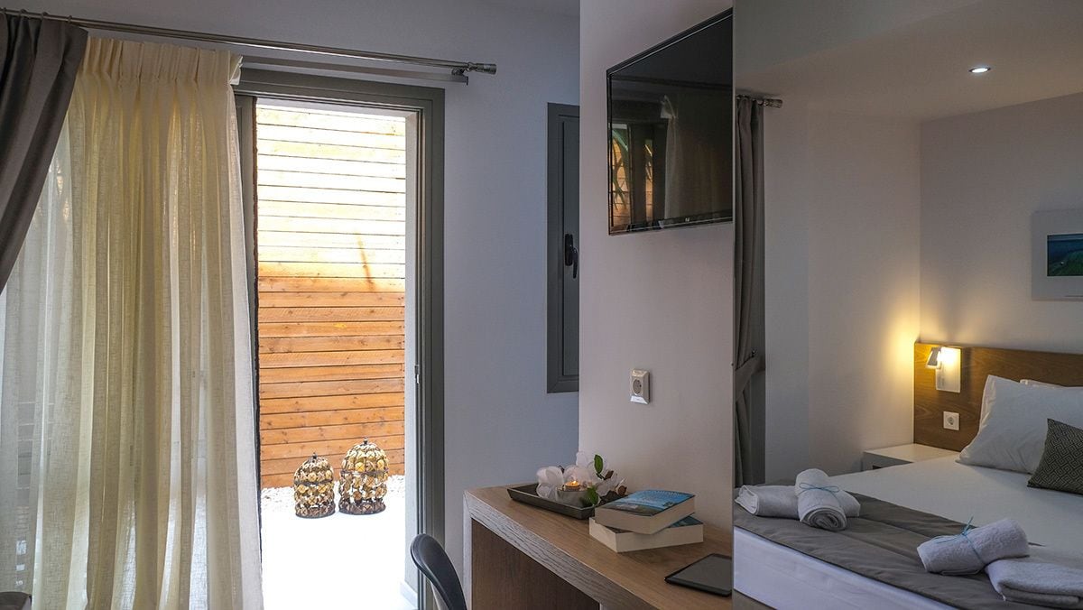 غرفة كومفورت ثلاثية بسرير كوين وسرير فردي، Hotel Vozina 2/9