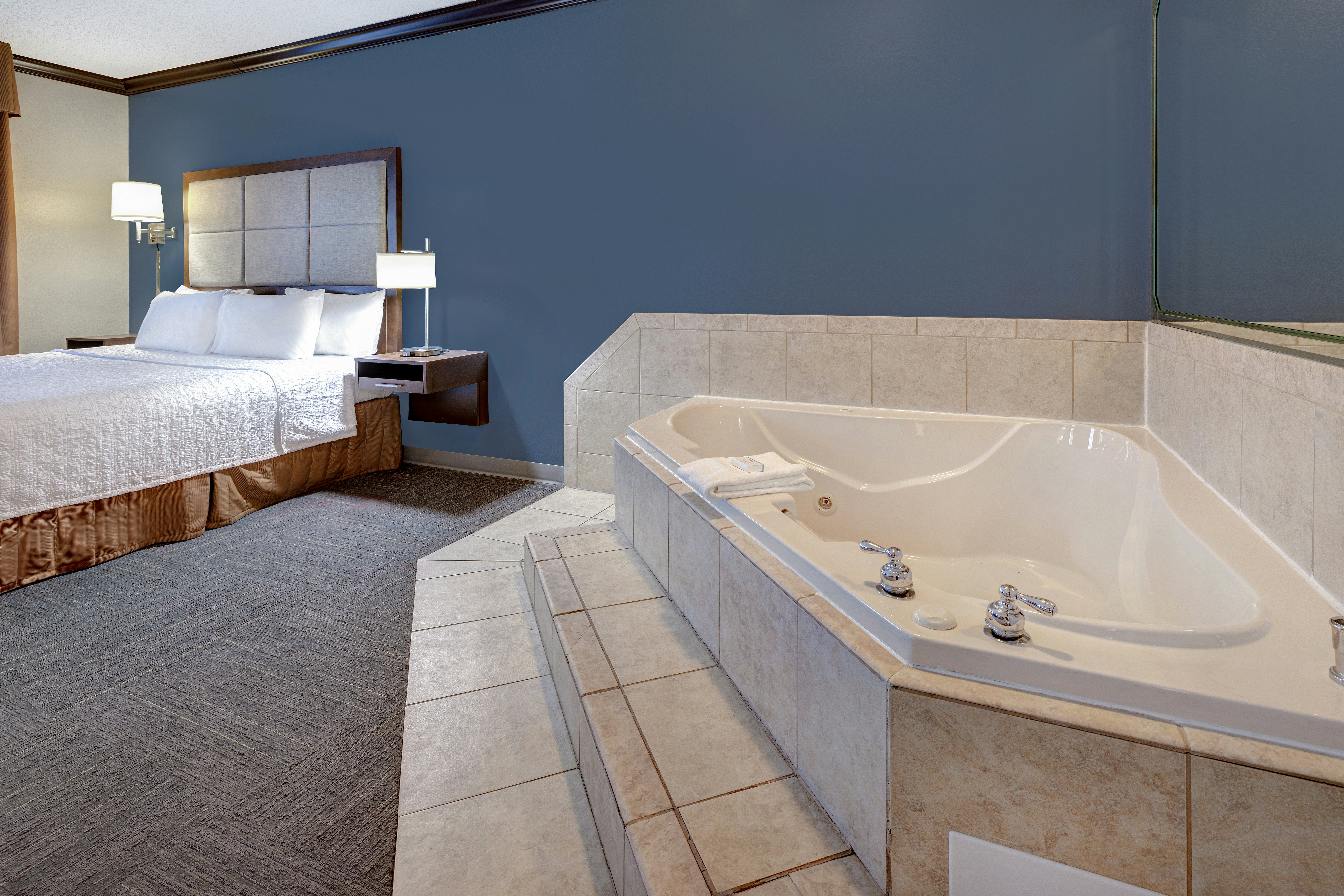 Hampton Inn Victoria 55/58