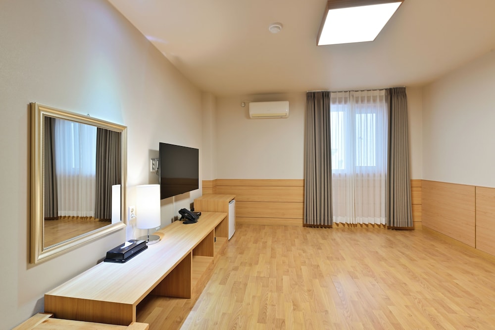Benikea Swiss Rosen Hotel 40/71