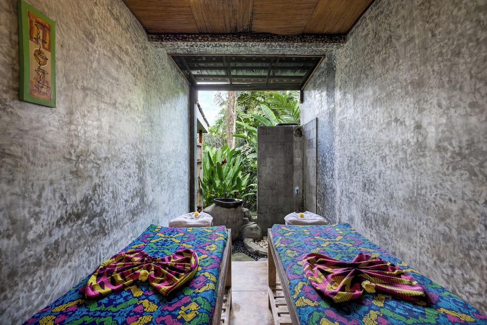 SENETAN VILLAS AND SPA RESORT 33/50