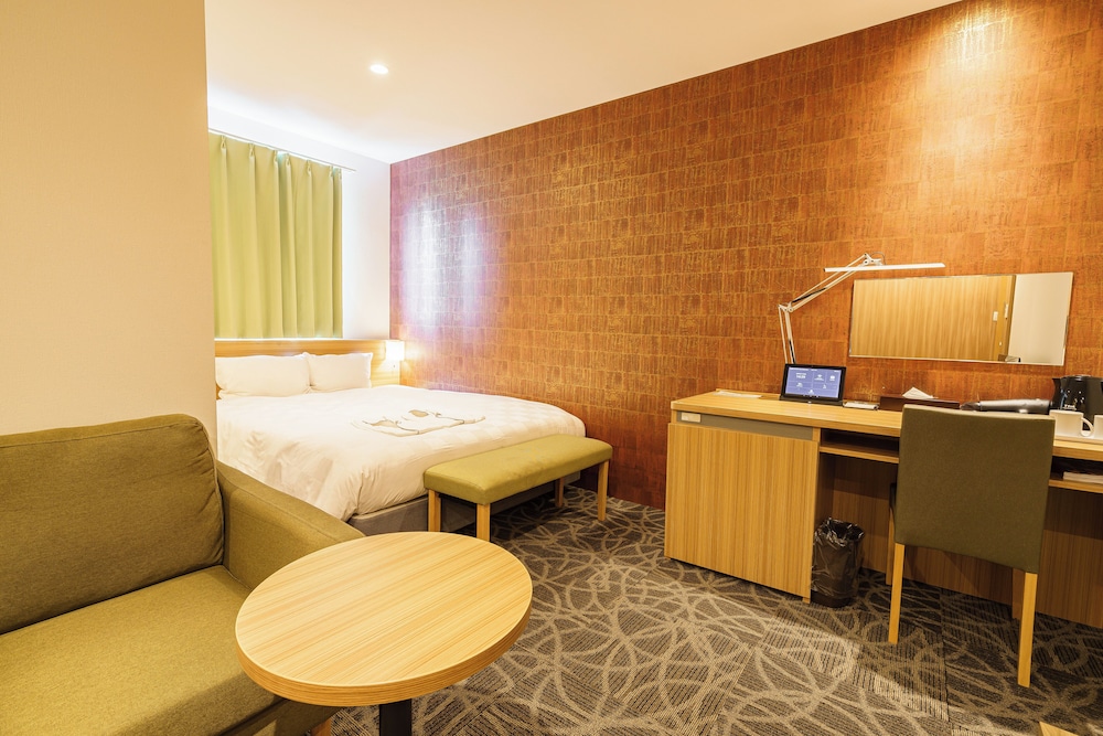 غرفة ديلوكس بسرير مزدوج، Sakura Garden Hotel 4/10