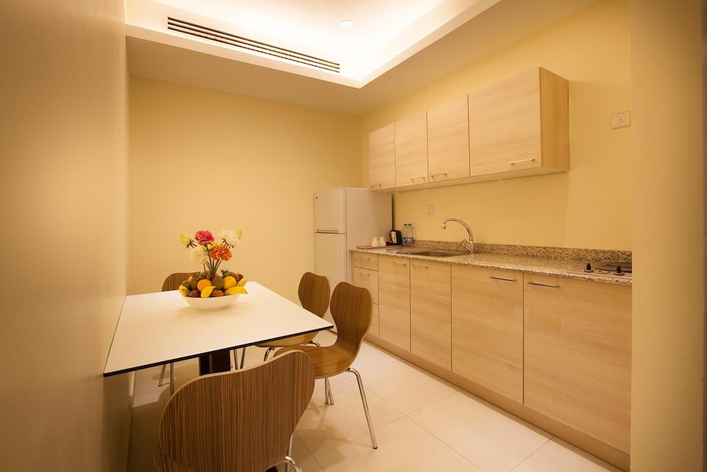 جراند لي لي(Grand Lily Hotel Suites) 22/46