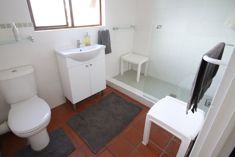Moonriver Self-catering 27/29