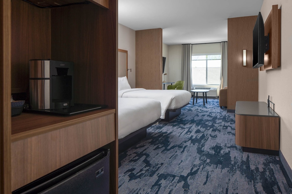 Fairfield Inn Suites Dallas Dfw Airport North Irving 38/38