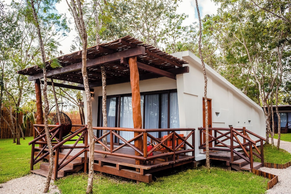 Mia Bacalar Luxury Resort and Spa in BACALAR