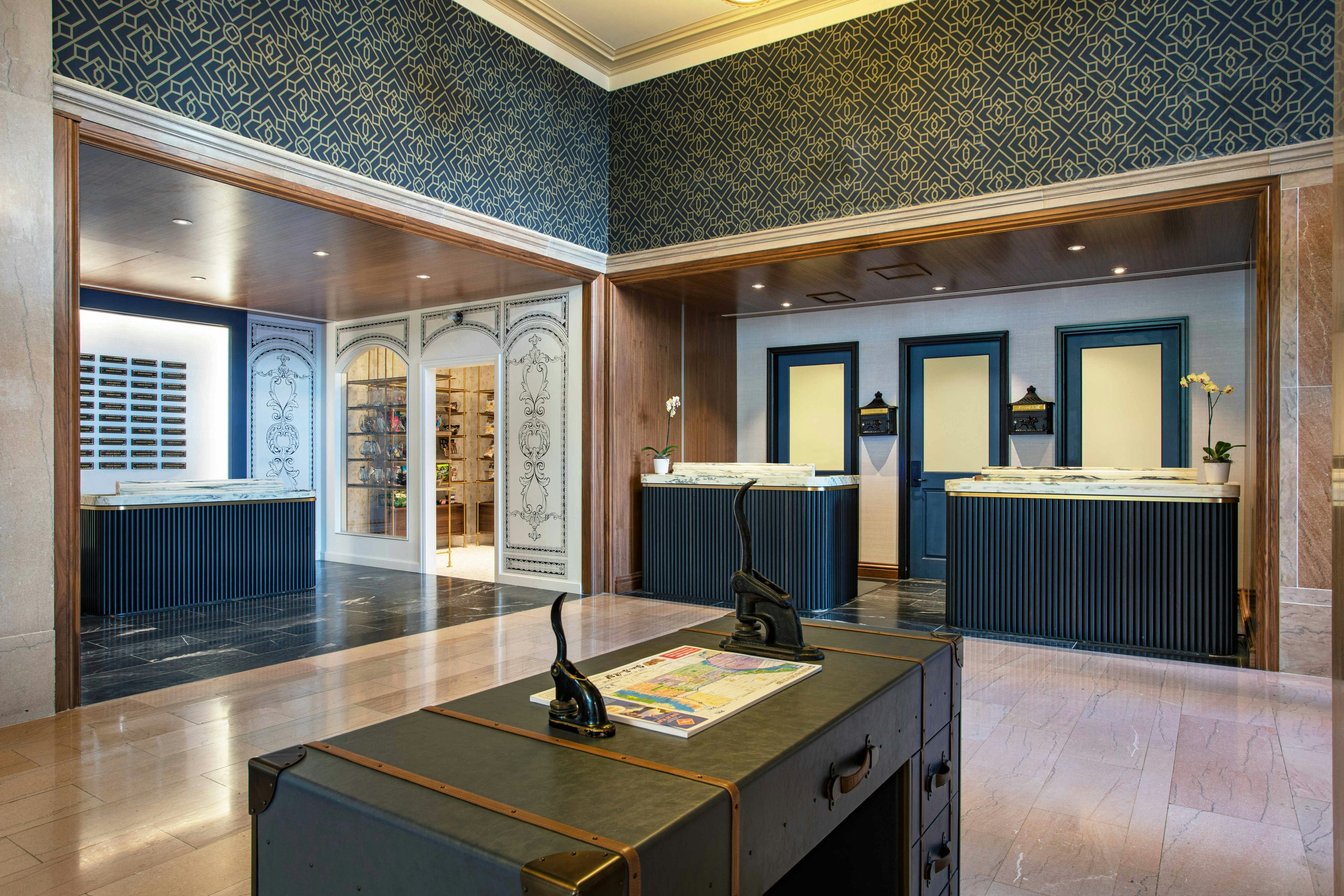 Lobby at The Notary Hotel, Philadelphia, Autograph Collection, PHILADELPHIA - PA
