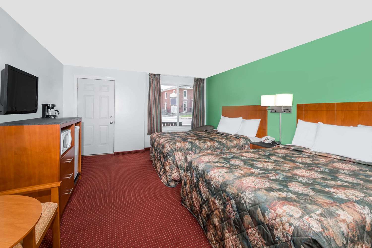 Knights Inn Arnprior 5/34