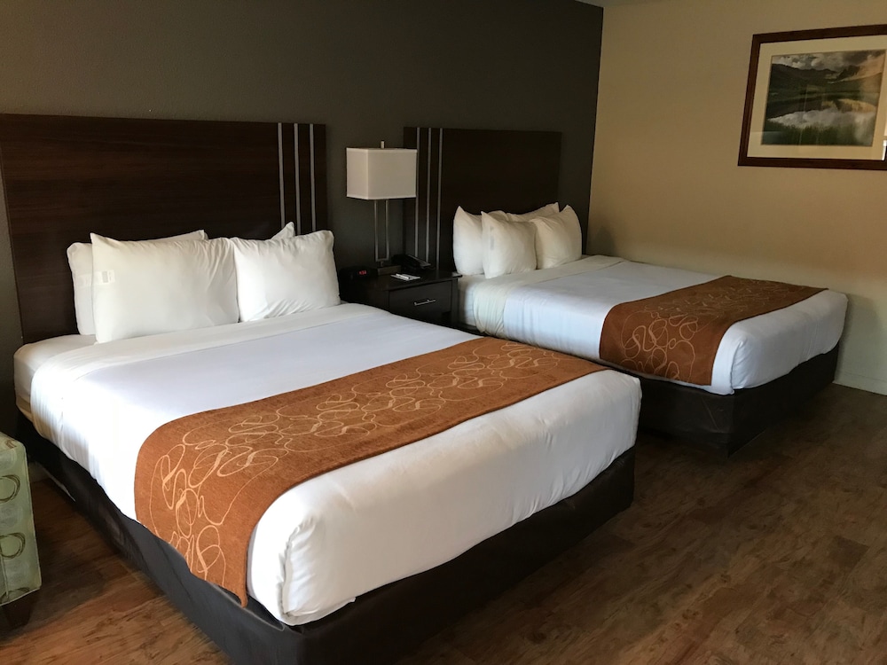 Quality Inn Durango 8/33