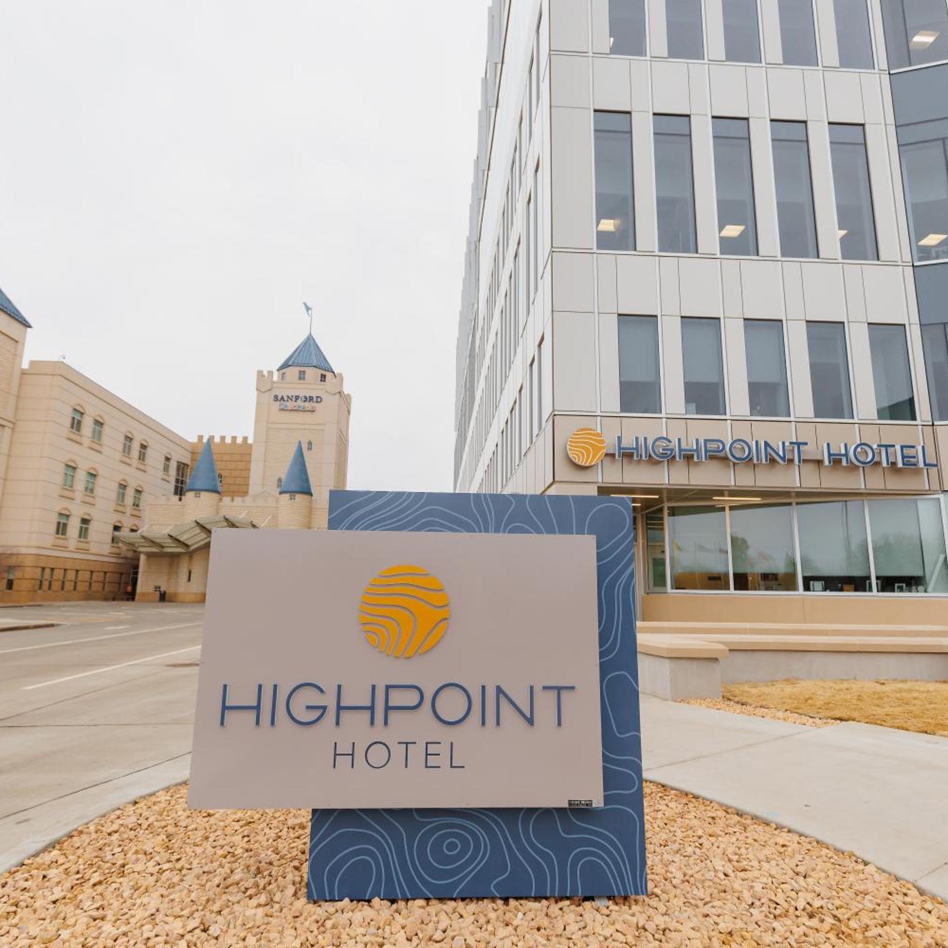 Highpoint Hotel 6/50