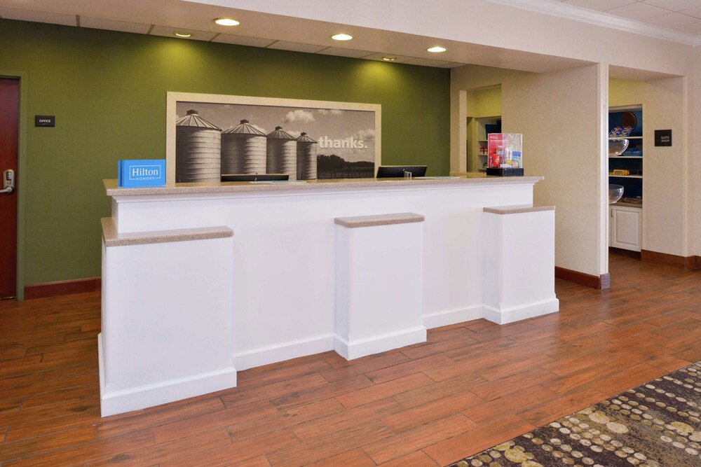 Hampton Inn Suites Wilmington 10/51