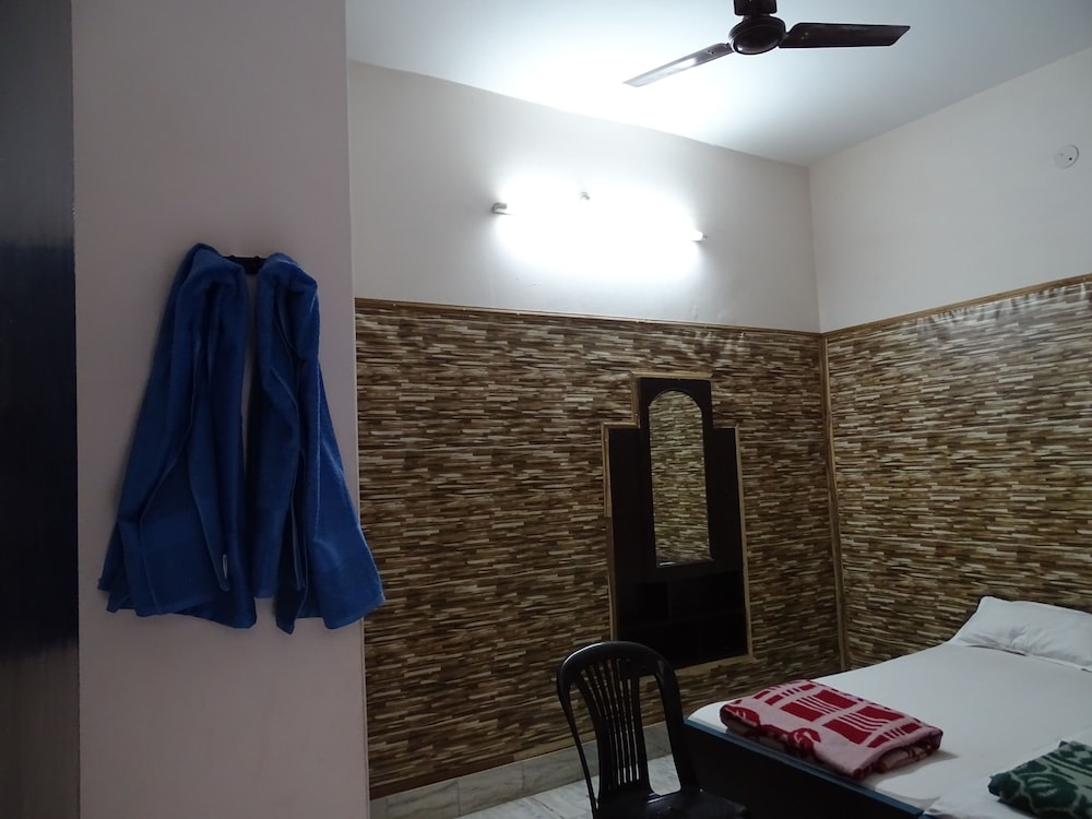 Teerth Guest House 44/64