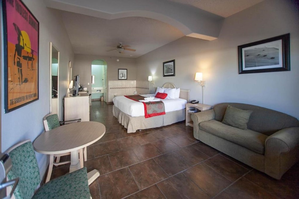 Ramada By Wyndham Suites South Padre Island 24/37